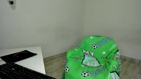 rolling_05 online show from December 2025 03:11:01 AM