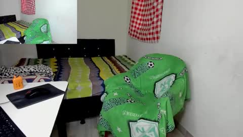 rolling_05 online show from May 2026 09:54:02 PM