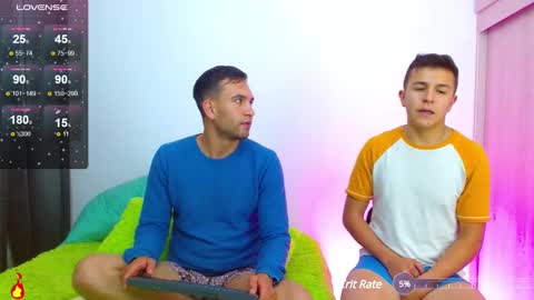 Snapshot of rolos_hot32 chatting on January 2025 09:20:01 PM rolos_hot32 online show from January 2025 09:20:01 PM