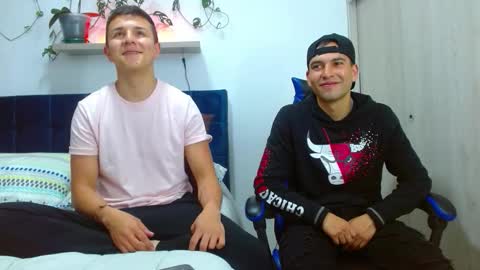 Snapshot of rolos_hot32 chatting on February 2026 01:28:01 AM rolos_hot32 online show from February 2026 01:28:01 AM