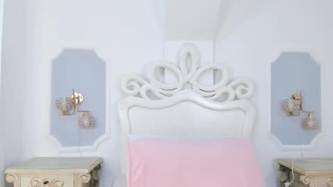   online show from November 2025 12:13:01 PM