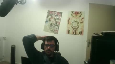 romainb72 online show from October 2025 09:44:02 PM