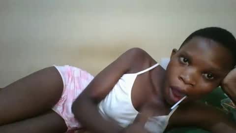 Snapshot of romantic2u4 chatting on February 2026 11:25:01 AM Emma online show from February 2026 11:25:01 AM