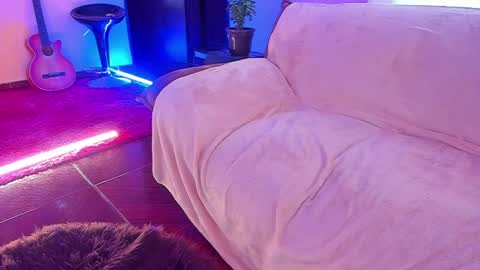 Is A Belle online show from February 2025 02:15:01 PM