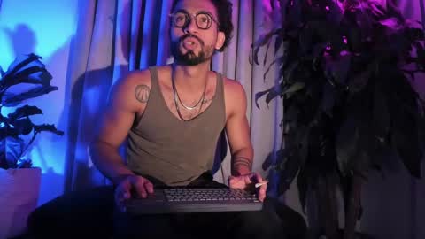 R O M E O  online show from September 2025 04:56:02 AM