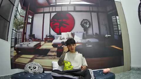 Romeo online show from September 2025 07:41:01 PM