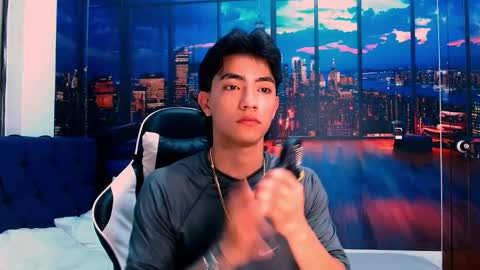 Romeo online show from November 2025 08:30:02 PM