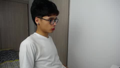 Ronald online show from April 2026 04:43:02 AM