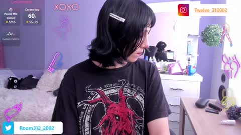 Twelve 3 Inst Twelve 312002 Twitter Room312 2002 online show from January 2025 06:19:02 PM