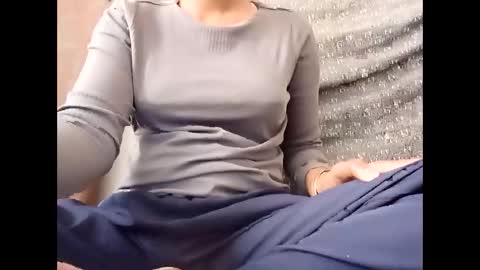 roop_sexy642 online show from April 2026 04:17:01 AM