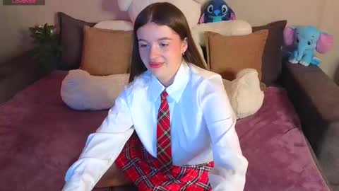 roraline_lov online show from March 2026 05:28:01 PM