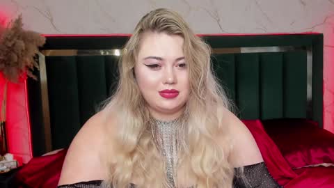 Chloe online show from February 2025 01:04:02 AM