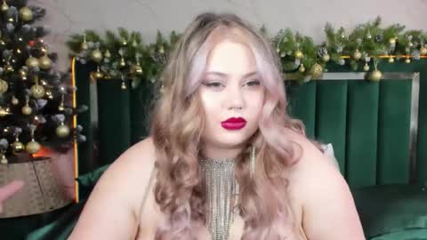 Chloe online show from December 2025 09:46:02 AM