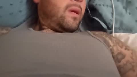 Snapshot of rosalesconstruction85 chatting on November 2025 02:21:01 AM rosalesconstruction85 online show from November 2025 02:21:01 AM