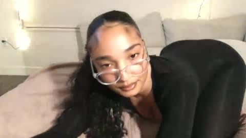 Snapshot of rosalinatoosexy chatting on March 2026 05:46:02 AM Rosalina online show from March 2026 05:46:02 AM