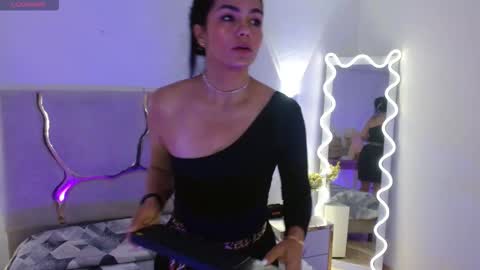 ROSALIN online show from October 2025 10:41:01 AM