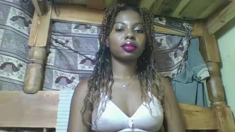 Snapshot of rosalinda933 chatting on April 2026 10:45:02 PM Rosalinda online show from April 2026 10:45:02 PM