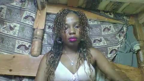 Snapshot of rosalinda933 chatting on April 2026 08:31:02 PM Rosalinda online show from April 2026 08:31:02 PM