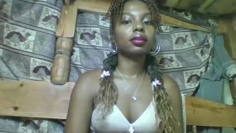 Snapshot of rosalinda933 chatting on April 2026 08:35:02 AM Rosalinda online show from April 2026 08:35:02 AM