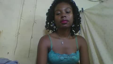 Snapshot of rosalinda933 chatting on April 2026 09:05:01 PM Rosalinda online show from April 2026 09:05:01 PM