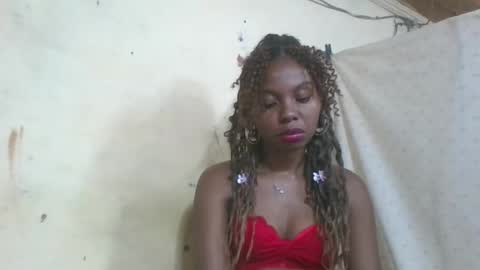 Snapshot of rosalinda933 chatting on April 2026 09:37:02 AM Rosalinda online show from April 2026 09:37:02 AM