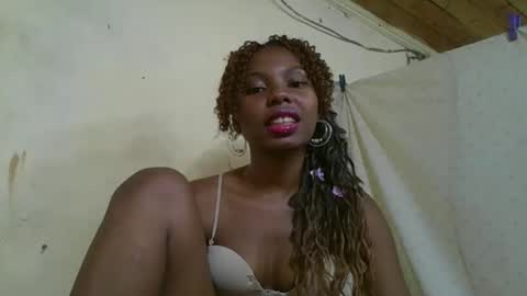 Snapshot of rosalinda933 chatting on May 2026 10:53:01 AM Rosalinda online show from May 2026 10:53:01 AM
