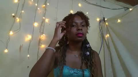 Snapshot of rosalinda933 chatting on May 2026 11:27:01 AM Rosalinda online show from May 2026 11:27:01 AM