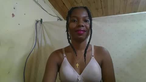 Snapshot of rosalinda933 chatting on May 2026 03:23:01 AM Rosalinda online show from May 2026 03:23:01 AM