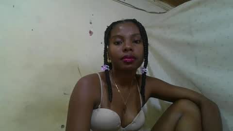 Snapshot of rosalinda933 chatting on May 2026 02:45:01 PM Rosalinda online show from May 2026 02:45:01 PM