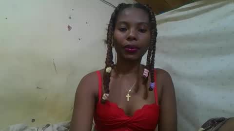 Snapshot of rosalinda933 chatting on May 2026 01:29:02 PM Rosalinda online show from May 2026 01:29:02 PM