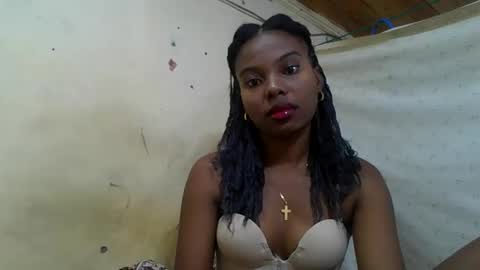 Snapshot of rosalinda933 chatting on May 2026 05:24:02 AM Rosalinda online show from May 2026 05:24:02 AM