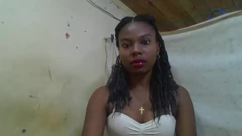 Snapshot of rosalinda933 chatting on May 2026 08:48:02 PM Rosalinda online show from May 2026 08:48:02 PM