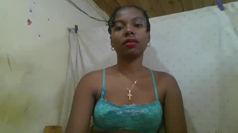Snapshot of rosalinda933 chatting on May 2026 06:54:02 AM Rosalinda online show from May 2026 06:54:02 AM