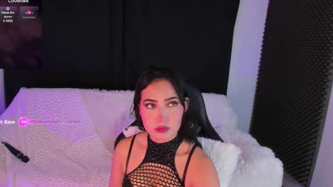 Rosario online show from November 2025 04:03:01 AM