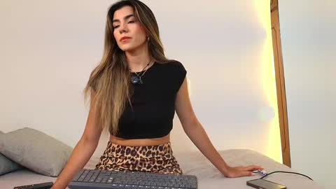 Rose And Dom online show from April 2026 01:22:02 AM