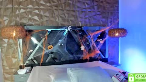 Snapshot of rose_evans__ chatting on November 2025 04:22:02 AM Rose online show from November 2025 04:22:02 AM