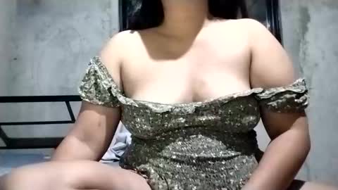 rose_marie2025 online show from February 2026 05:42:01 PM