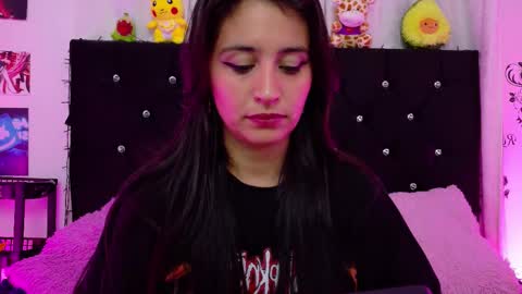 Rose online show from October 2025 03:40:02 AM