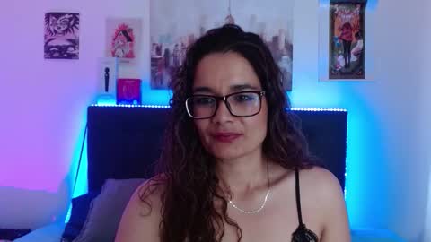 Rose  online show from November 2025 02:53:02 PM