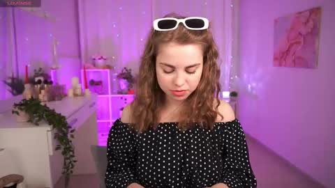 Rose online show from February 2025 06:06:02 AM