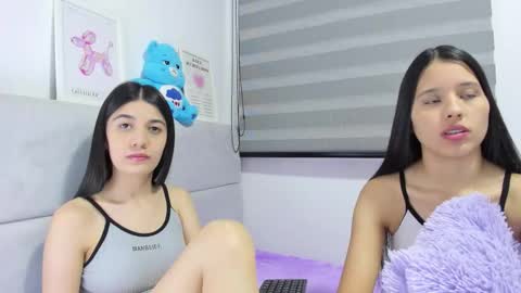 Rose y Miah online show from December 2025 05:14:01 AM