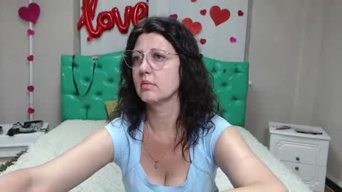RoseHille online show from July 2026 08:35:02 PM