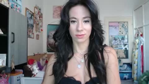 Rose online show from November 2025 03:13:02 PM