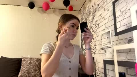 Snapshot of rosenamohmed chatting on April 2026 04:07:01 AM Rosa online show from April 2026 04:07:01 AM