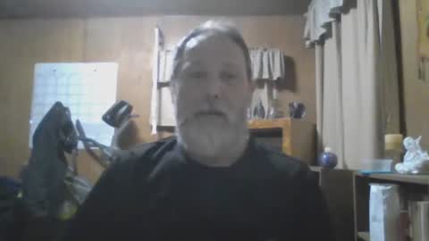 Snapshot of rosepanda chatting on January 2025 02:43:02 AM Lost4gain online show from January 2025 02:43:02 AM