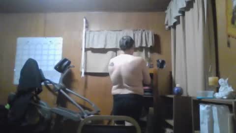 Snapshot of rosepanda chatting on February 2025 01:32:02 AM Lost4gain online show from February 2025 01:32:02 AM