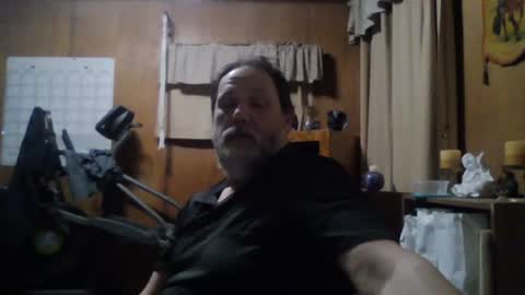 Snapshot of rosepanda chatting on February 2025 01:44:02 AM Lost4gain online show from February 2025 01:44:02 AM