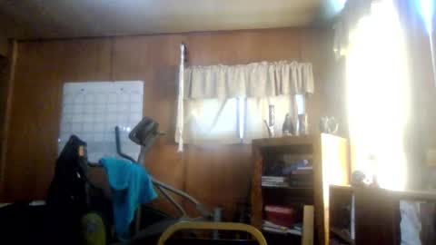 Snapshot of rosepanda chatting on September 2025 06:09:02 PM Lost4gain online show from September 2025 06:09:02 PM