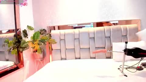 Rose online show from September 2025 05:19:02 AM