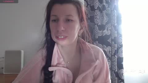 Snapshot of rosiehayes chatting on November 2025 09:20:01 AM RosieHayes online show from November 2025 09:20:01 AM